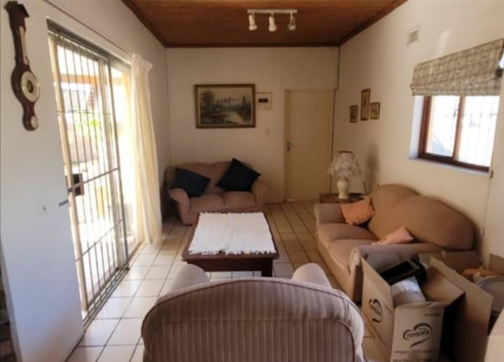 5 Bedroom Property for Sale in Veld En Vlei KwaZulu-Natal