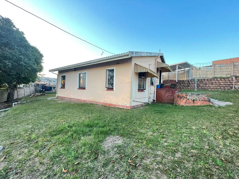 3 Bedroom Property for Sale in Umlazi KwaZulu-Natal