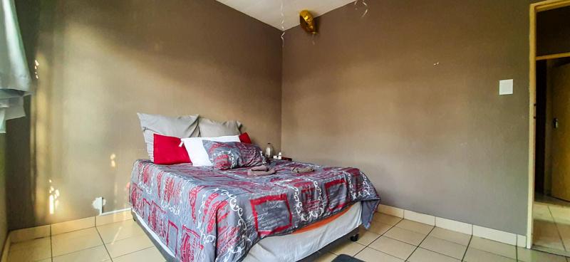 2 Bedroom Property for Sale in Arboretum KwaZulu-Natal