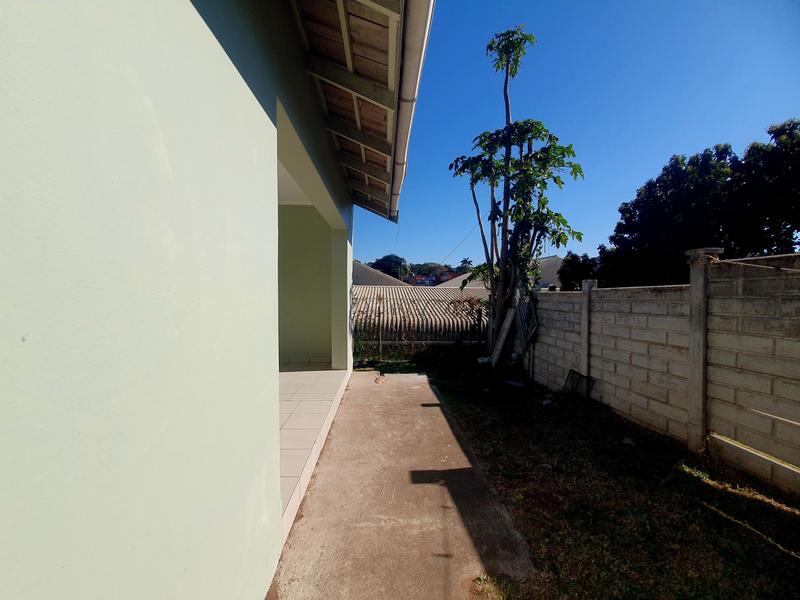 2 Bedroom Property for Sale in Uvongo KwaZulu-Natal