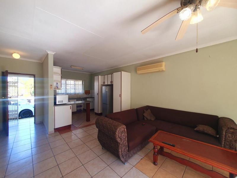 2 Bedroom Property for Sale in Uvongo KwaZulu-Natal