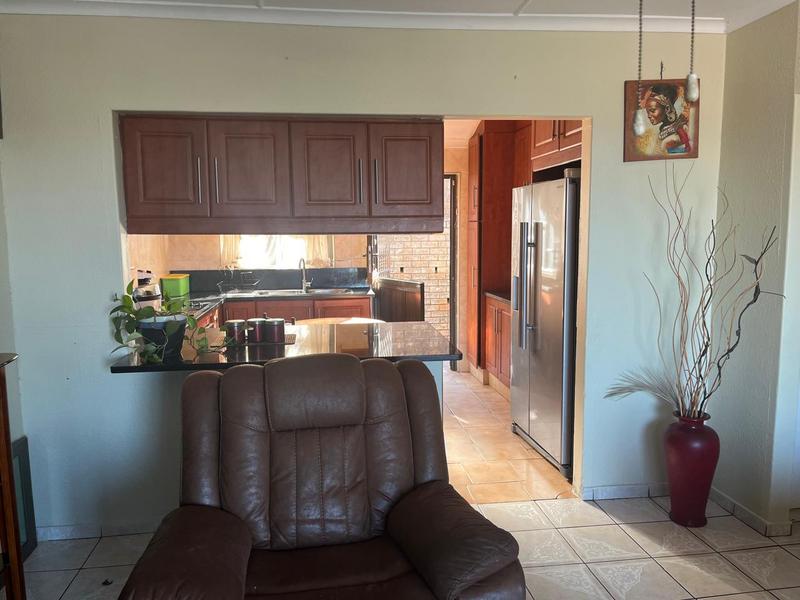 3 Bedroom Property for Sale in Lotus Park KwaZulu-Natal