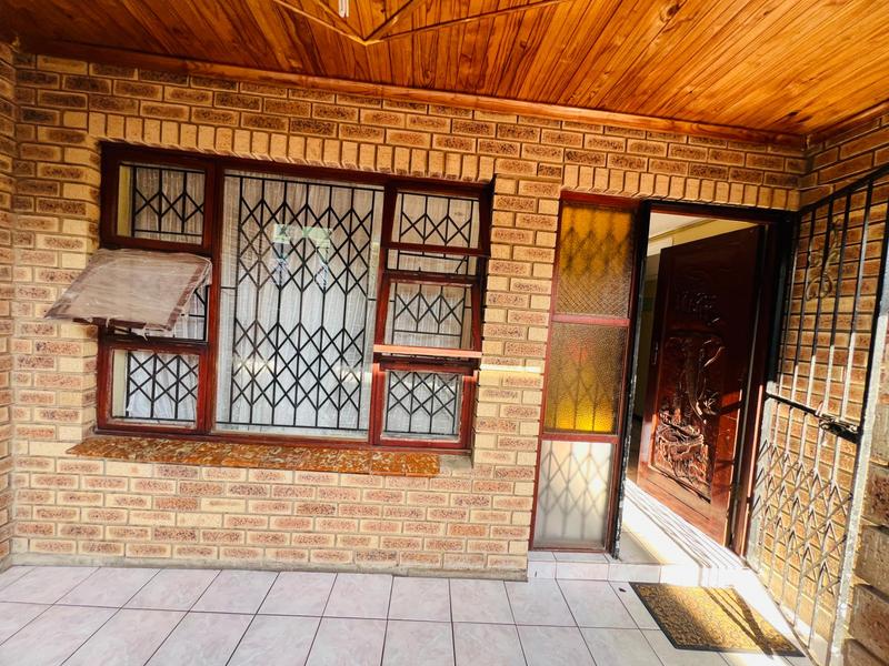 4 Bedroom Property for Sale in Inanda KwaZulu-Natal