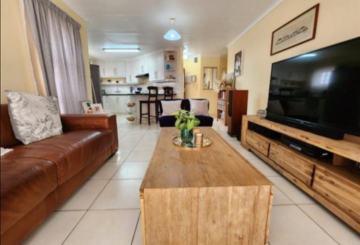 3 Bedroom Property for Sale in Birdswood KwaZulu-Natal