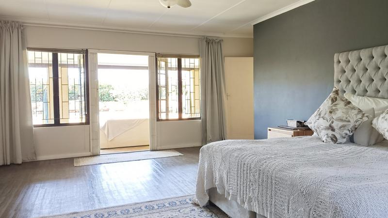 5 Bedroom Property for Sale in Hilton Gardens KwaZulu-Natal