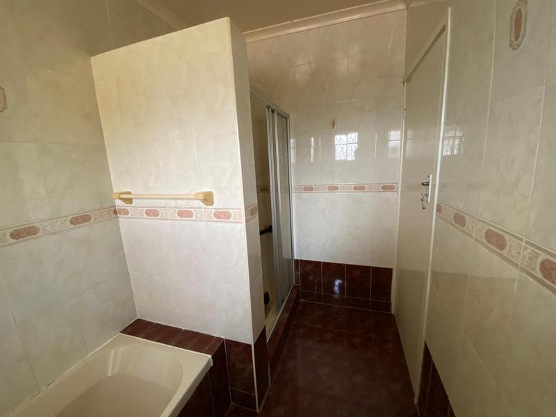 3 Bedroom Property for Sale in Reservoir Hills KwaZulu-Natal