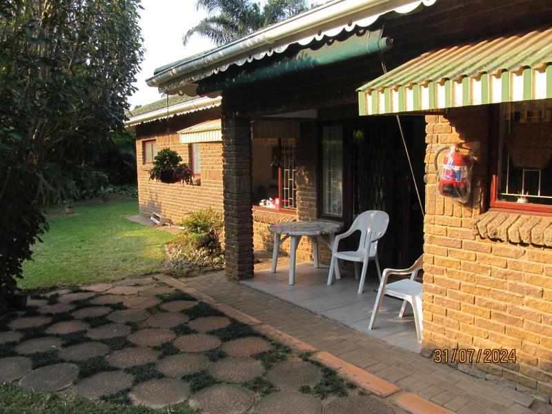 3 Bedroom Property for Sale in Umtentweni KwaZulu-Natal