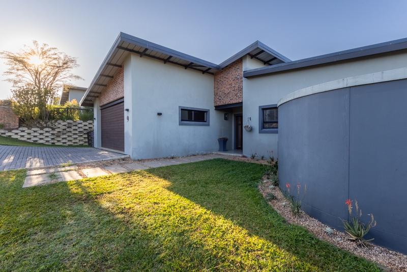 3 Bedroom Property for Sale in Leonard KwaZulu-Natal