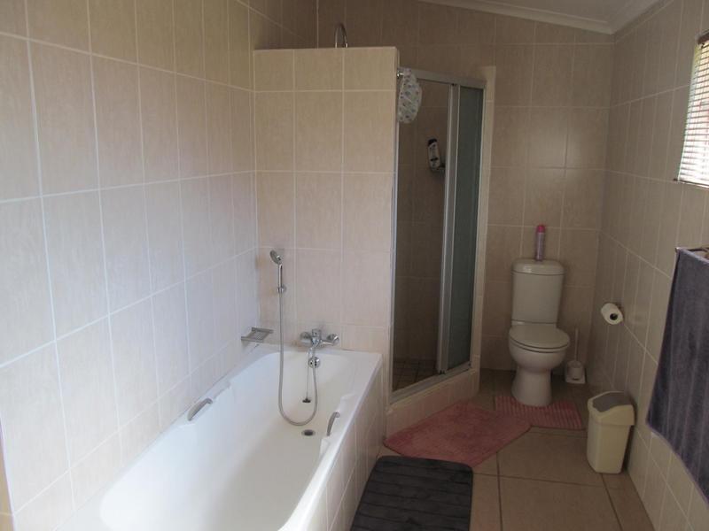 3 Bedroom Property for Sale in Southport KwaZulu-Natal