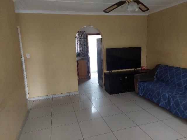 To Let 2 Bedroom Property for Rent in Illovo KwaZulu-Natal