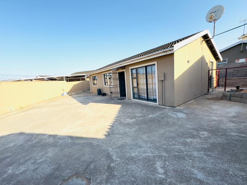 3 Bedroom Property for Sale in KwaMashu A KwaZulu-Natal