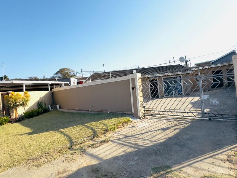 3 Bedroom Property for Sale in KwaMashu A KwaZulu-Natal