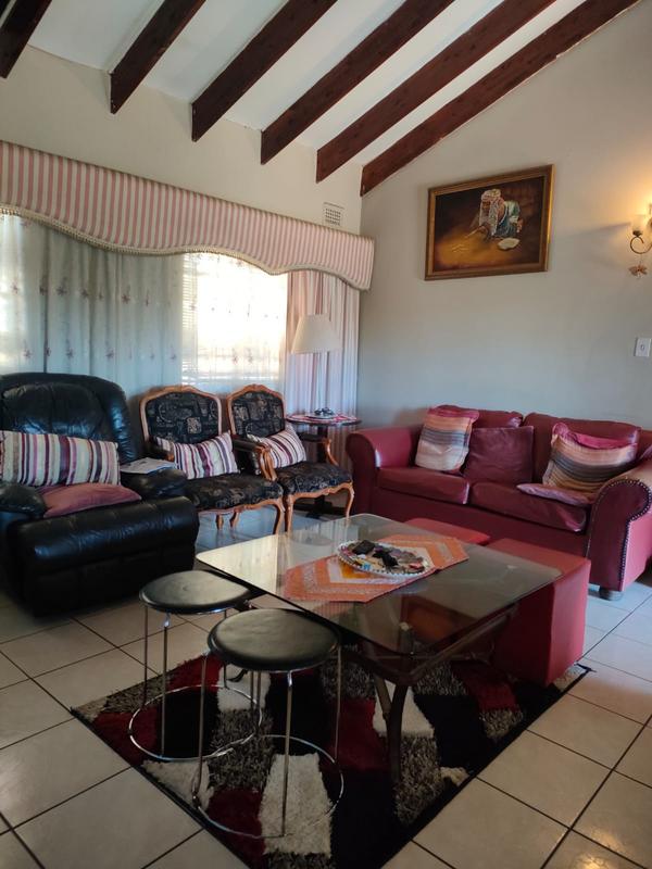 To Let 3 Bedroom Property for Rent in Escombe KwaZulu-Natal