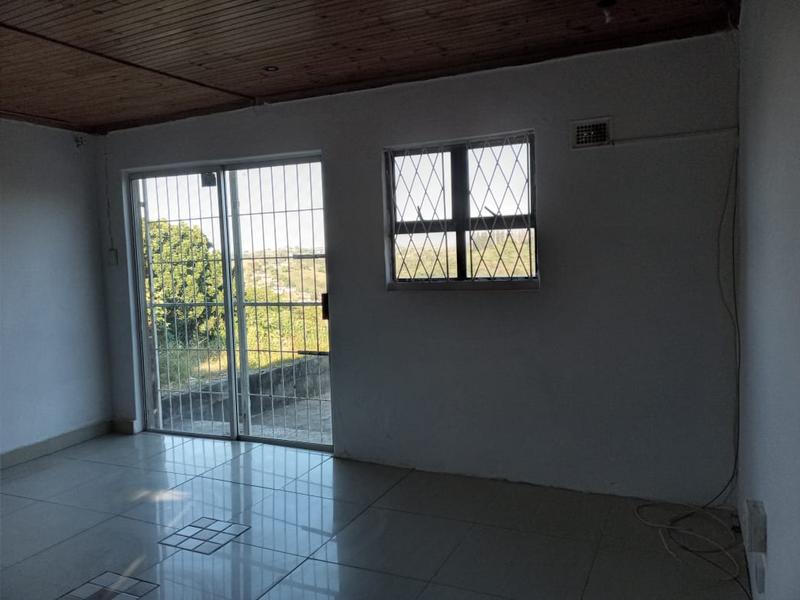 To Let 2 Bedroom Property for Rent in Umzinto KwaZulu-Natal