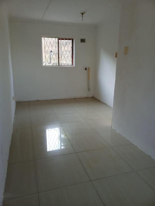 To Let 2 Bedroom Property for Rent in Umzinto KwaZulu-Natal