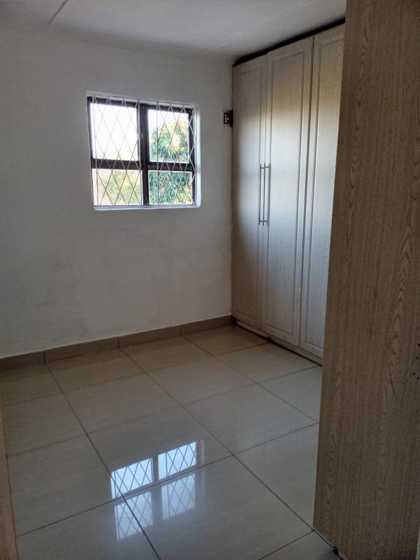 To Let 2 Bedroom Property for Rent in Umzinto KwaZulu-Natal