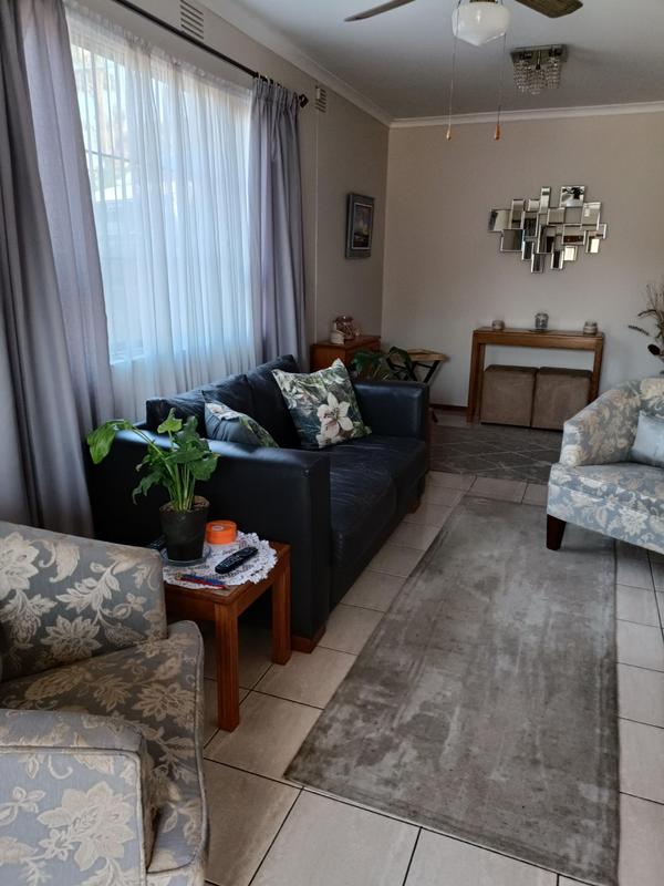 4 Bedroom Property for Sale in Manors KwaZulu-Natal