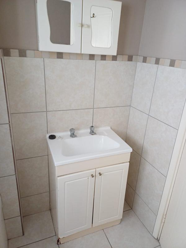 To Let 2 Bedroom Property for Rent in Sheffield Beach KwaZulu-Natal