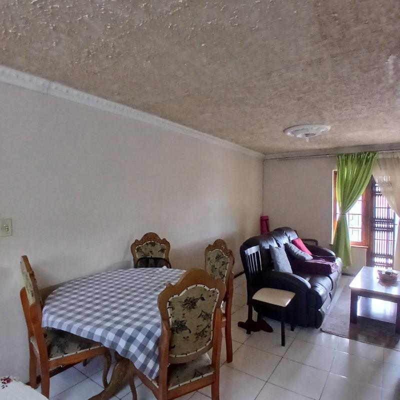 2 Bedroom Property for Sale in Montclair KwaZulu-Natal