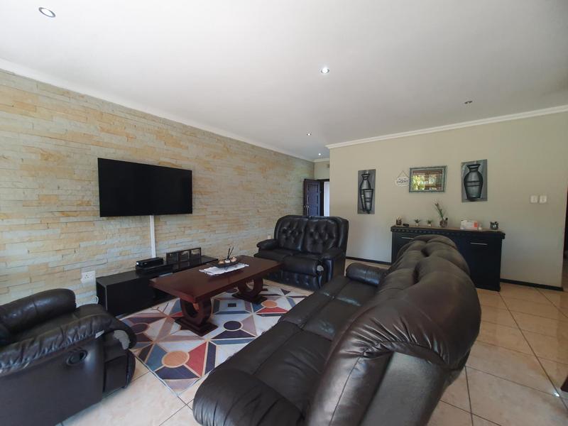 4 Bedroom Property for Sale in Marburg KwaZulu-Natal