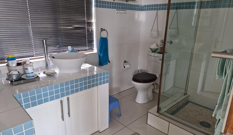 4 Bedroom Property for Sale in Uvongo KwaZulu-Natal