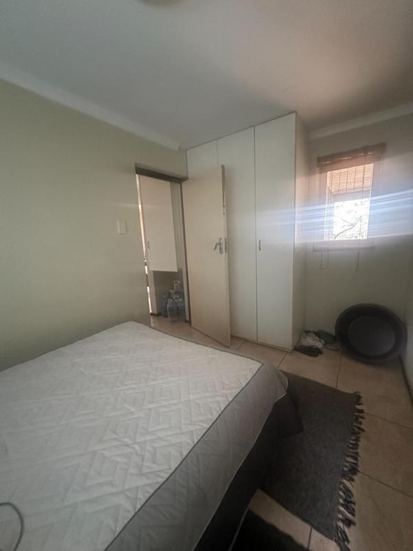 2 Bedroom Property for Sale in Montclair KwaZulu-Natal