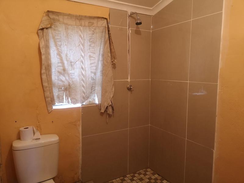 To Let 2 Bedroom Property for Rent in Umlazi KwaZulu-Natal