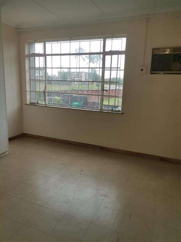 To Let 2 Bedroom Property for Rent in Empangeni Central KwaZulu-Natal