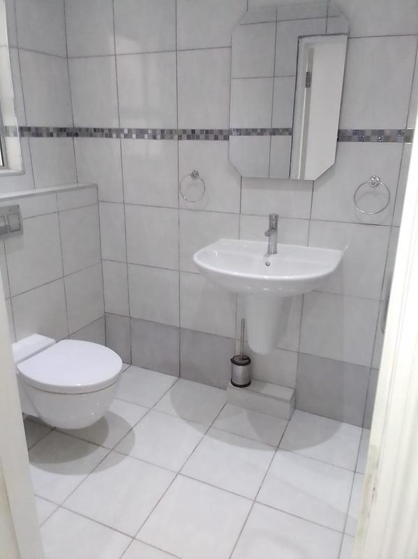 To Let 2 Bedroom Property for Rent in Virginia KwaZulu-Natal