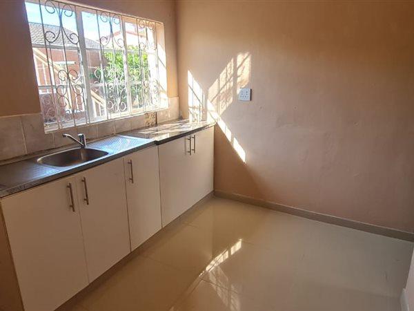 To Let 2 Bedroom Property for Rent in Mount Edgecombe KwaZulu-Natal