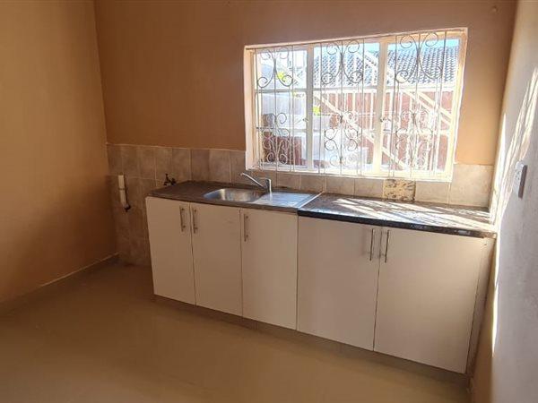 To Let 2 Bedroom Property for Rent in Mount Edgecombe KwaZulu-Natal