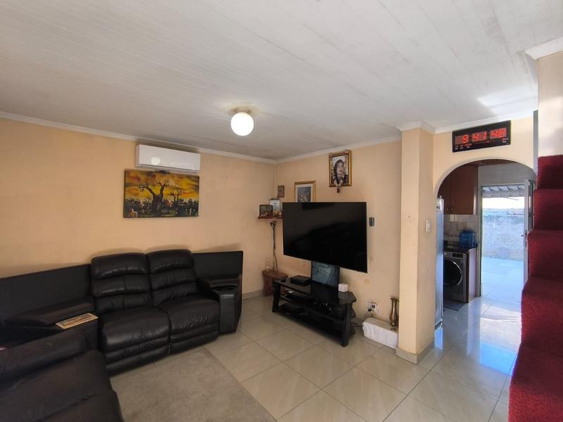 To Let 2 Bedroom Property for Rent in Sunford KwaZulu-Natal