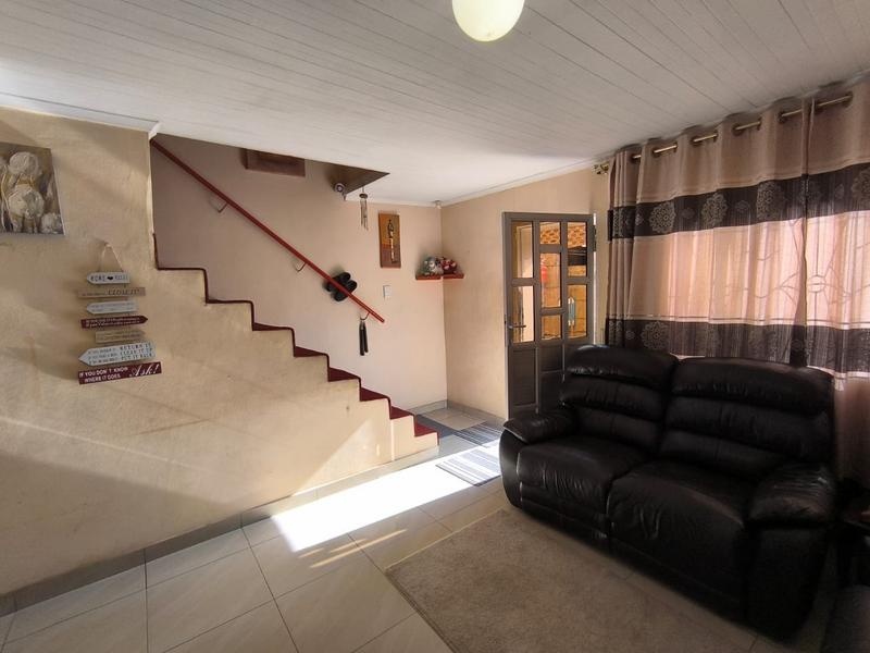 To Let 2 Bedroom Property for Rent in Sunford KwaZulu-Natal