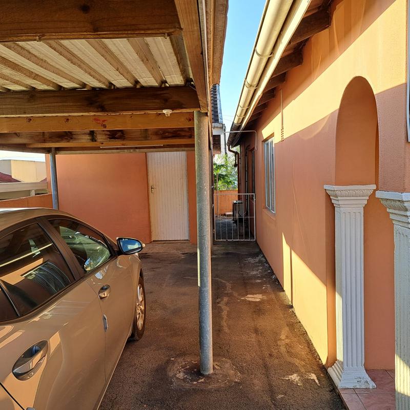 To Let 1 Bedroom Property for Rent in Woodview KwaZulu-Natal