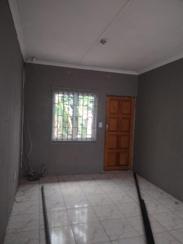 3 Bedroom Property for Sale in Northcroft KwaZulu-Natal