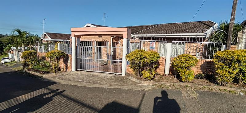 4 Bedroom Property for Sale in Palmview KwaZulu-Natal