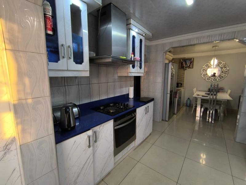 3 Bedroom Property for Sale in Sunford KwaZulu-Natal