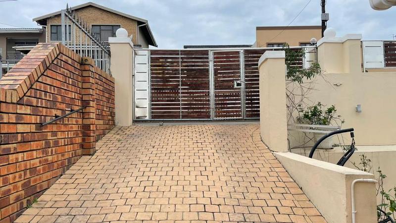 3 Bedroom Property for Sale in Woodview KwaZulu-Natal