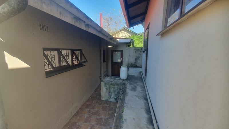 3 Bedroom Property for Sale in Sea Park KwaZulu-Natal