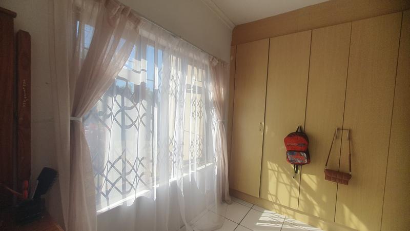 3 Bedroom Property for Sale in Sea Park KwaZulu-Natal