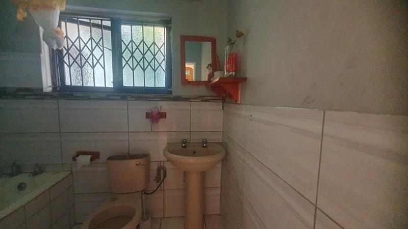 3 Bedroom Property for Sale in Sea Park KwaZulu-Natal