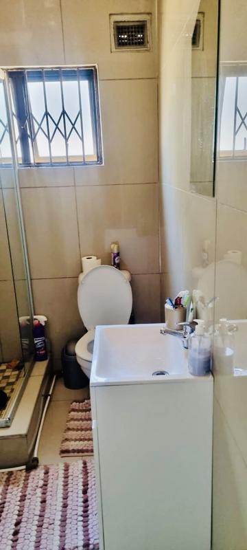 3 Bedroom Property for Sale in Ntuzuma KwaZulu-Natal