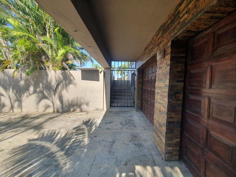 4 Bedroom Property for Sale in Hibberdene KwaZulu-Natal