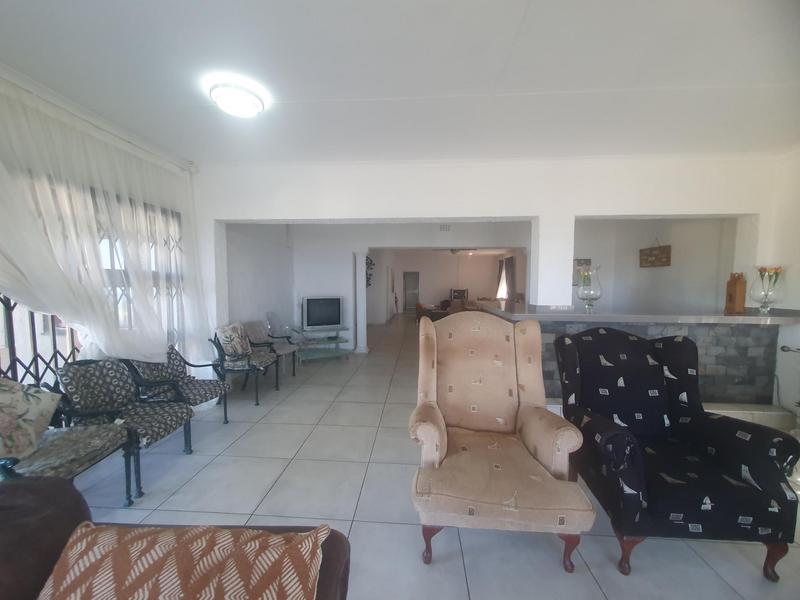 4 Bedroom Property for Sale in Hibberdene KwaZulu-Natal