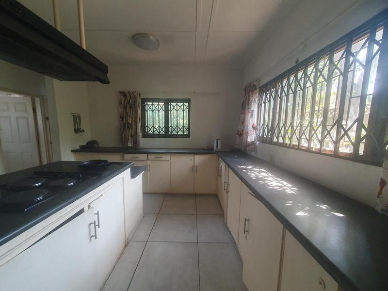 4 Bedroom Property for Sale in Hibberdene KwaZulu-Natal