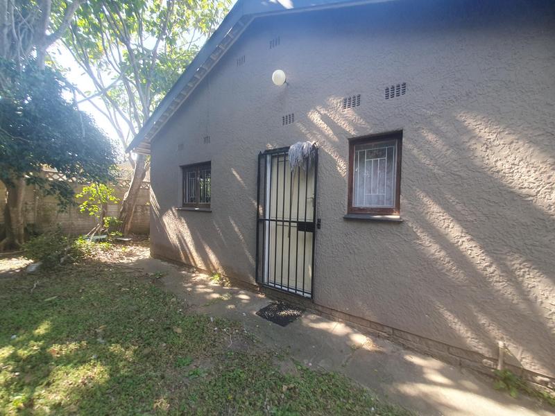 4 Bedroom Property for Sale in Hibberdene KwaZulu-Natal