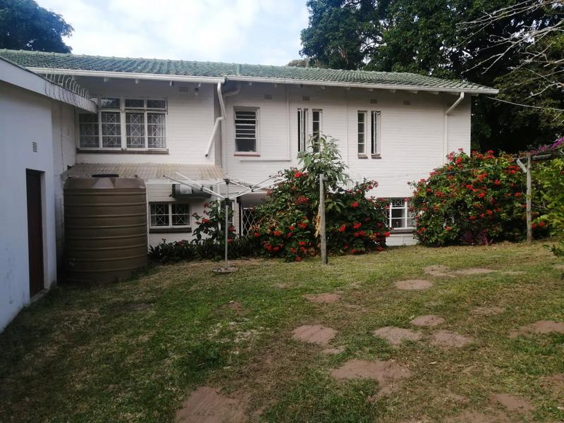 5 Bedroom Property for Sale in Umtentweni KwaZulu-Natal