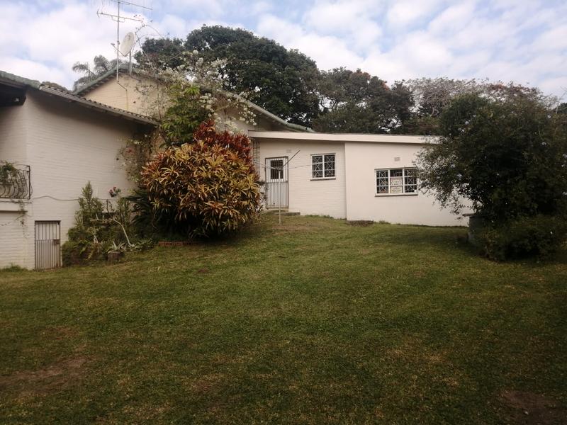 5 Bedroom Property for Sale in Umtentweni KwaZulu-Natal