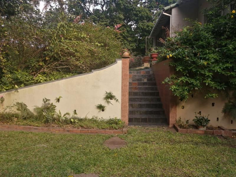 5 Bedroom Property for Sale in Umtentweni KwaZulu-Natal