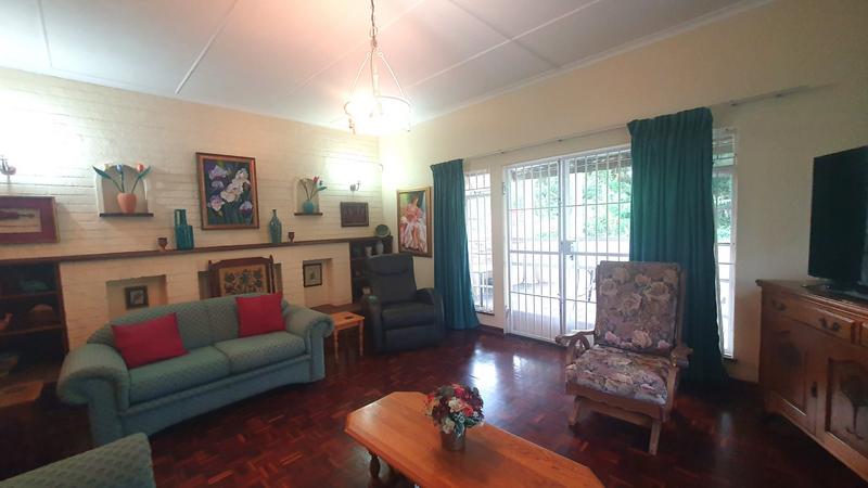 5 Bedroom Property for Sale in Umtentweni KwaZulu-Natal